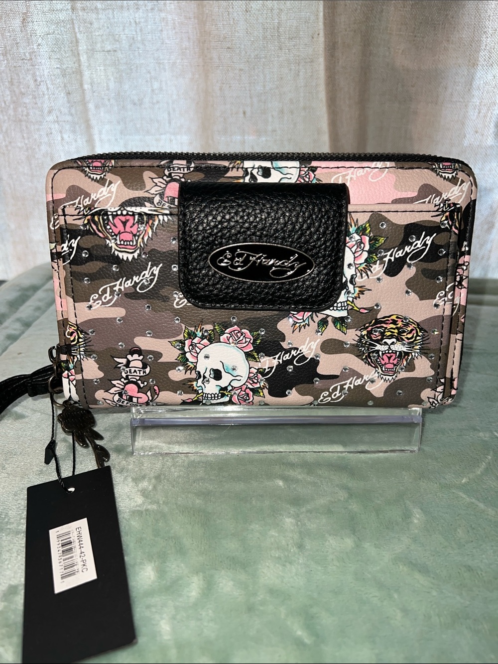 Ed Hardy Pink Camo Skull & Tiger Zip Wallet with Black Snap